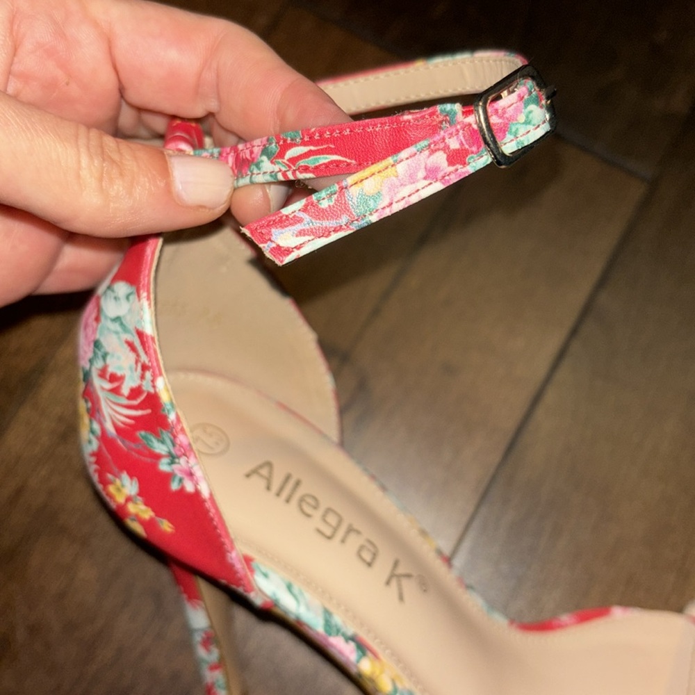 Allegra K Floral Strappy Sandal - Picture 9 of 10